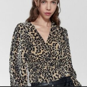 ZARA Leopard Print Ruched Long Sleeve Blouse V Neck size S
